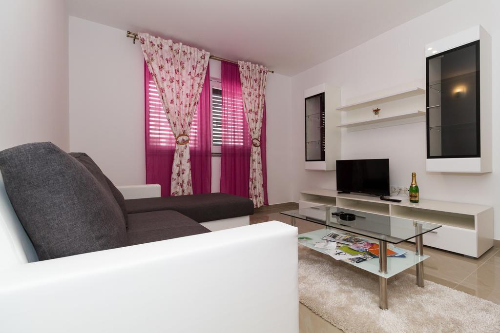 Apartments Villa-Ines Center Vodice Exteriér fotografie