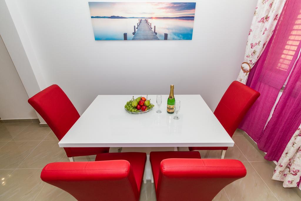 Apartments Villa-Ines Center Vodice Exteriér fotografie