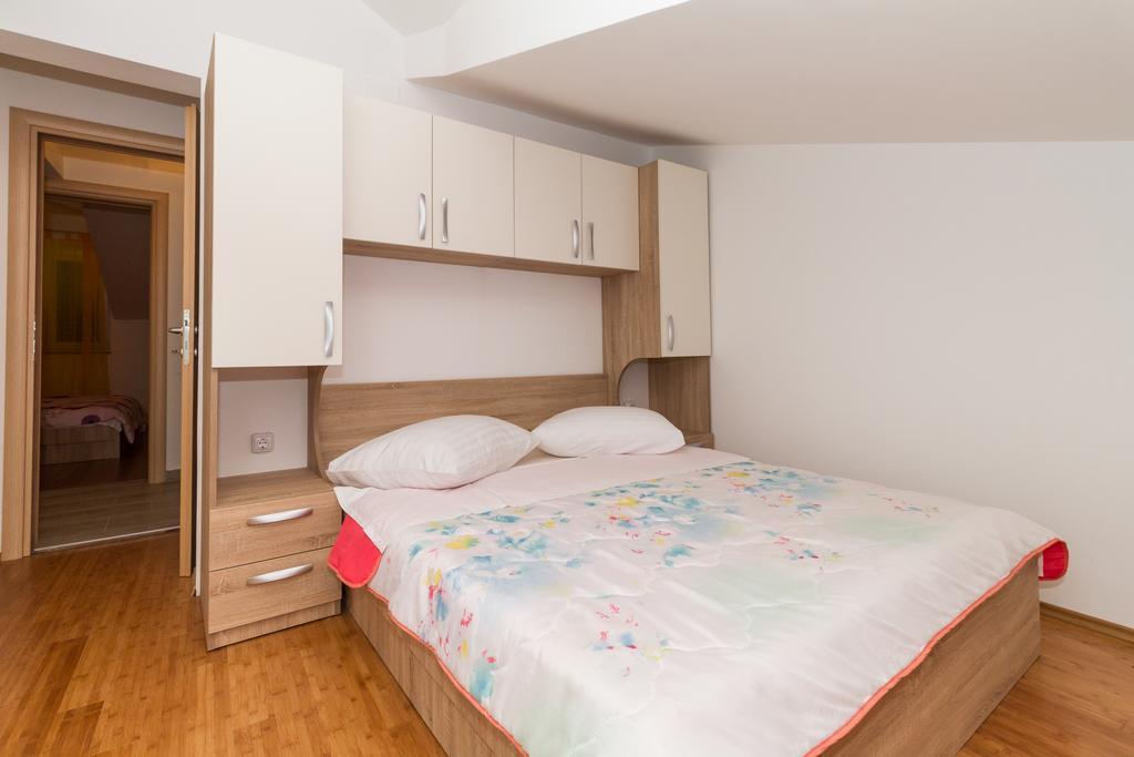 Apartments Villa-Ines Center Vodice Exteriér fotografie